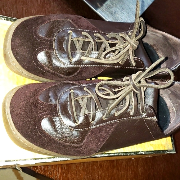 Women's Fendi Sneaker - Picture 1 of 5